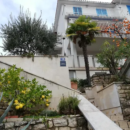 Apartments Mare Losinjska 16 Rabac Exterior foto