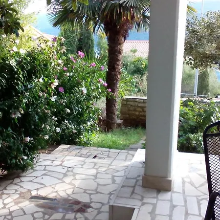 Apartments Mare Losinjska 16 Rabac Exterior foto
