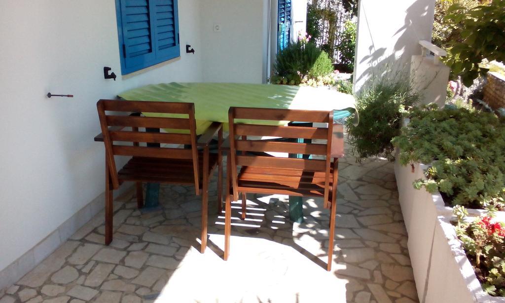 Apartment Mare Losinjska 16