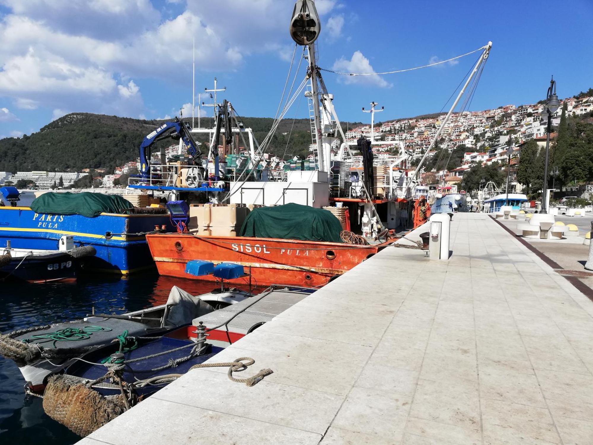 Mare Losinjska 16