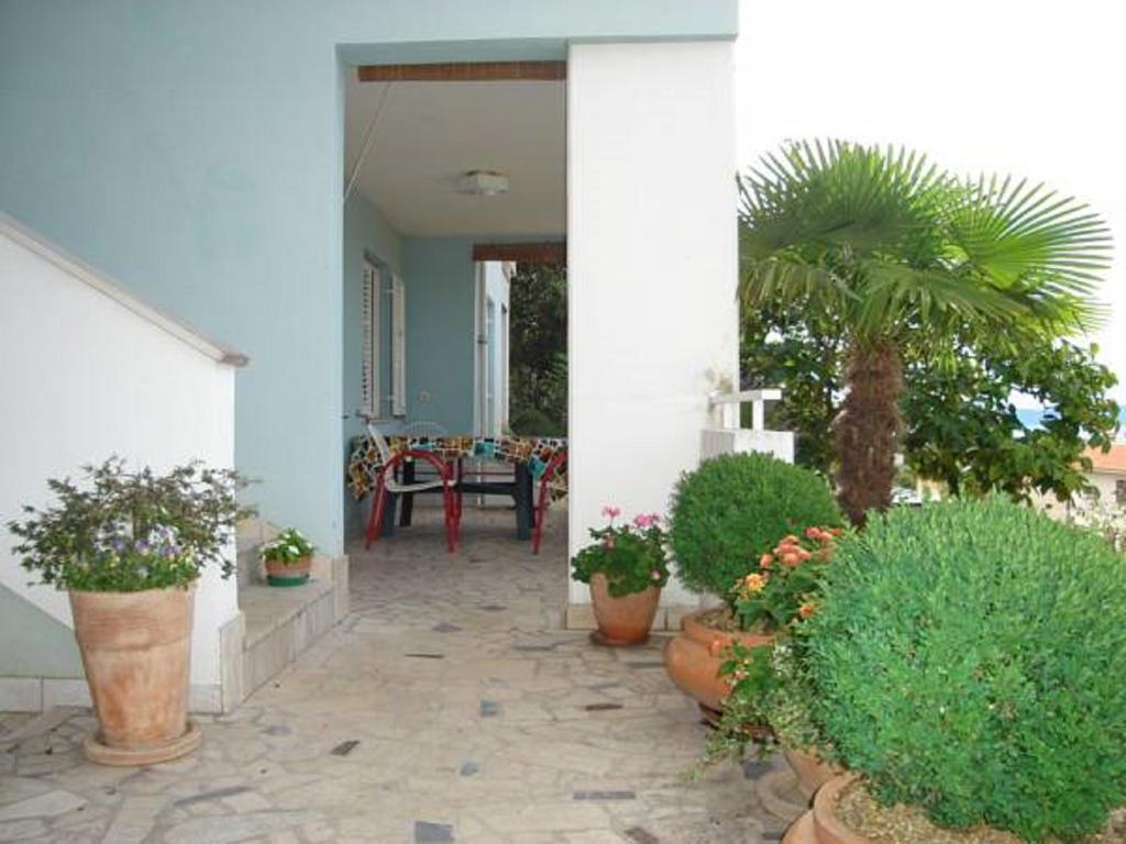 Apartment Mare Losinjska 16